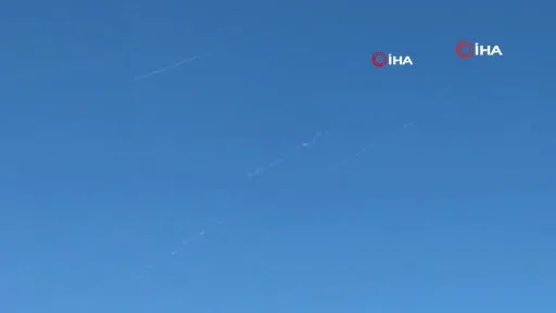 İran, İsrail'e yönelik 15'inci saldırı dalgasının başlattı