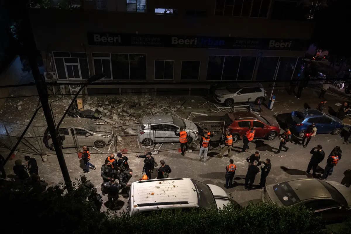İran da intikam saldırısı! İsrail de elektrikler kesildi: 230 dan fazla ölü ve yaralı 3