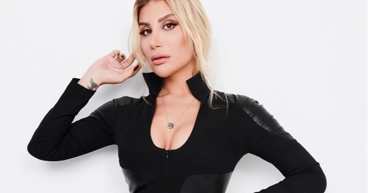 İrem Derici: Pop Müziğin Cesur ve Samimi Yüzü