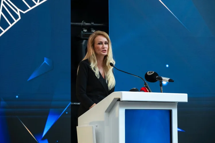 İş’te Kadınlar Zirvesi: Dayanıklılık ve Güçlenme