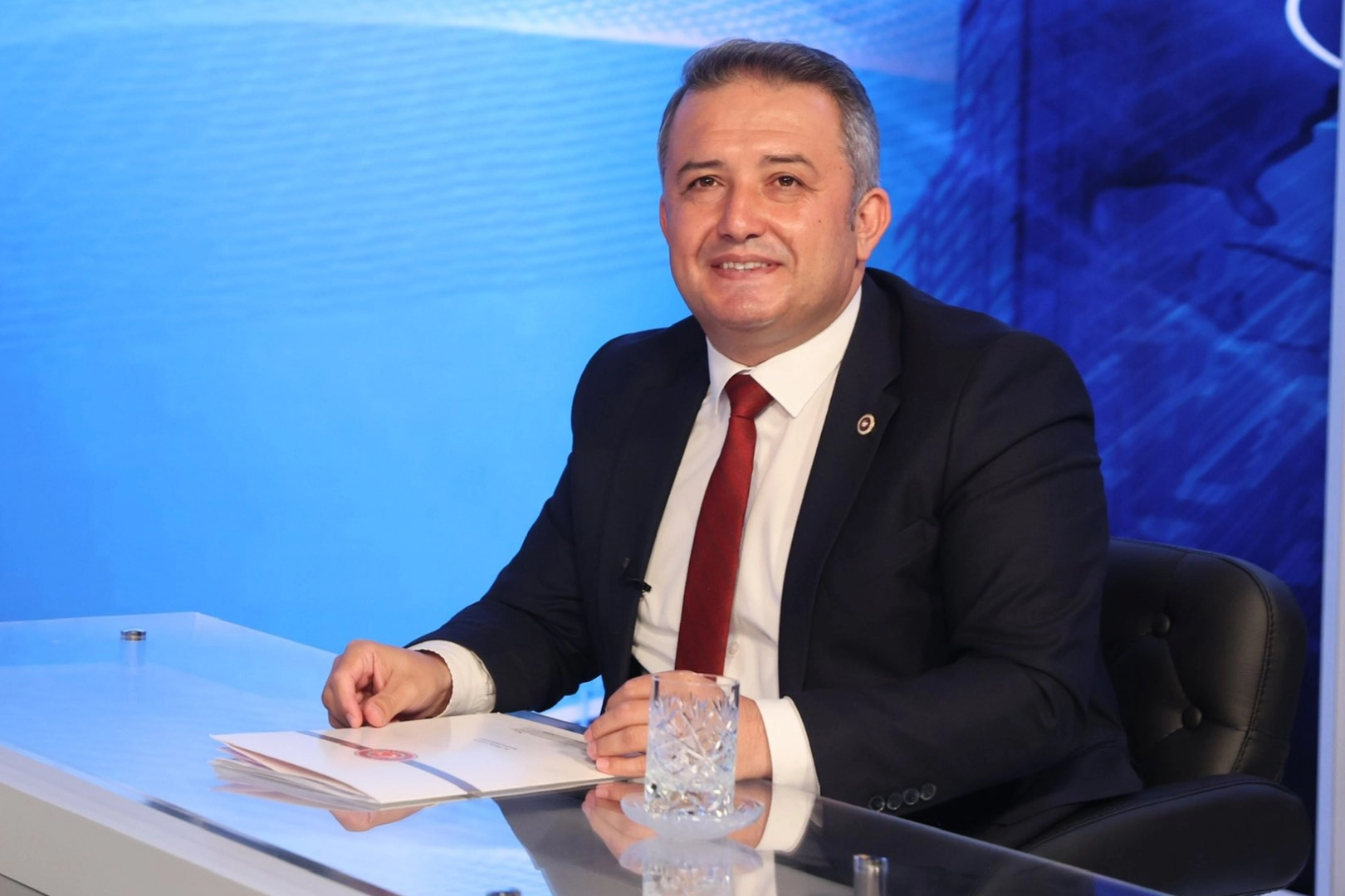 İsa Mesih Şahin, AK Parti’ye “yuvaya dönüş” yaptı!