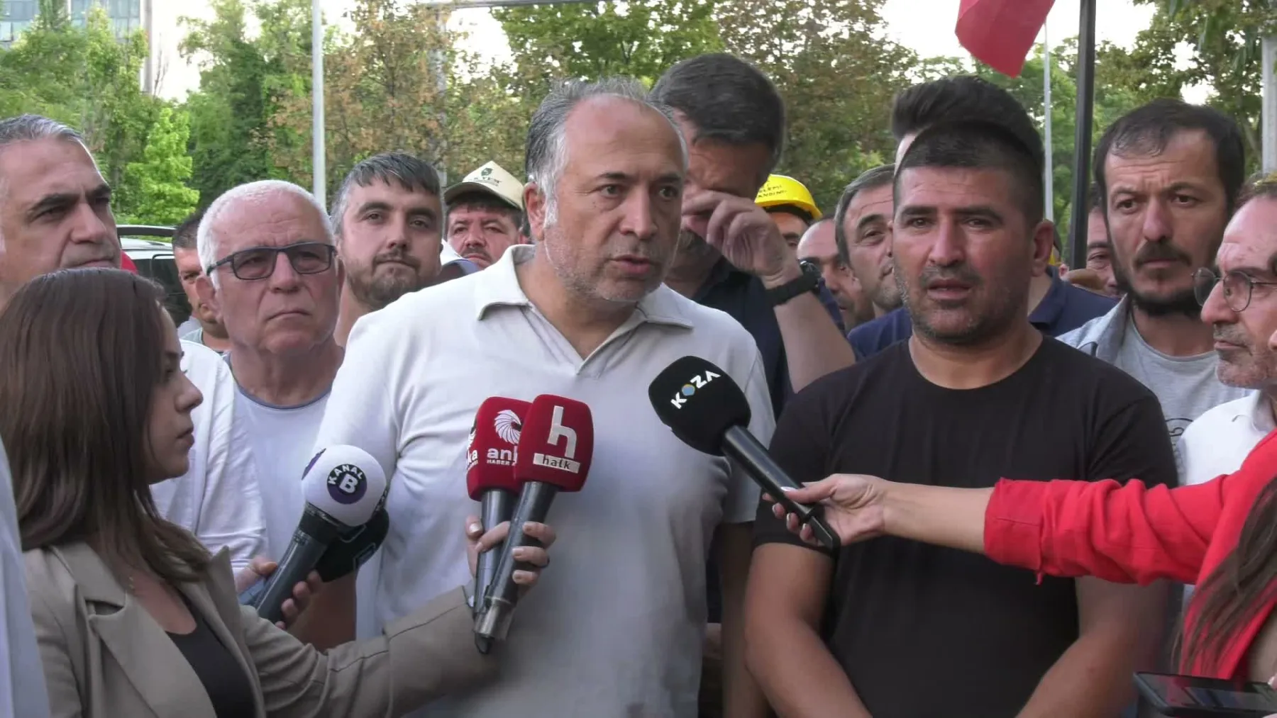 İşçiler 18 Günlük Direnişte Haklarını Aldı!