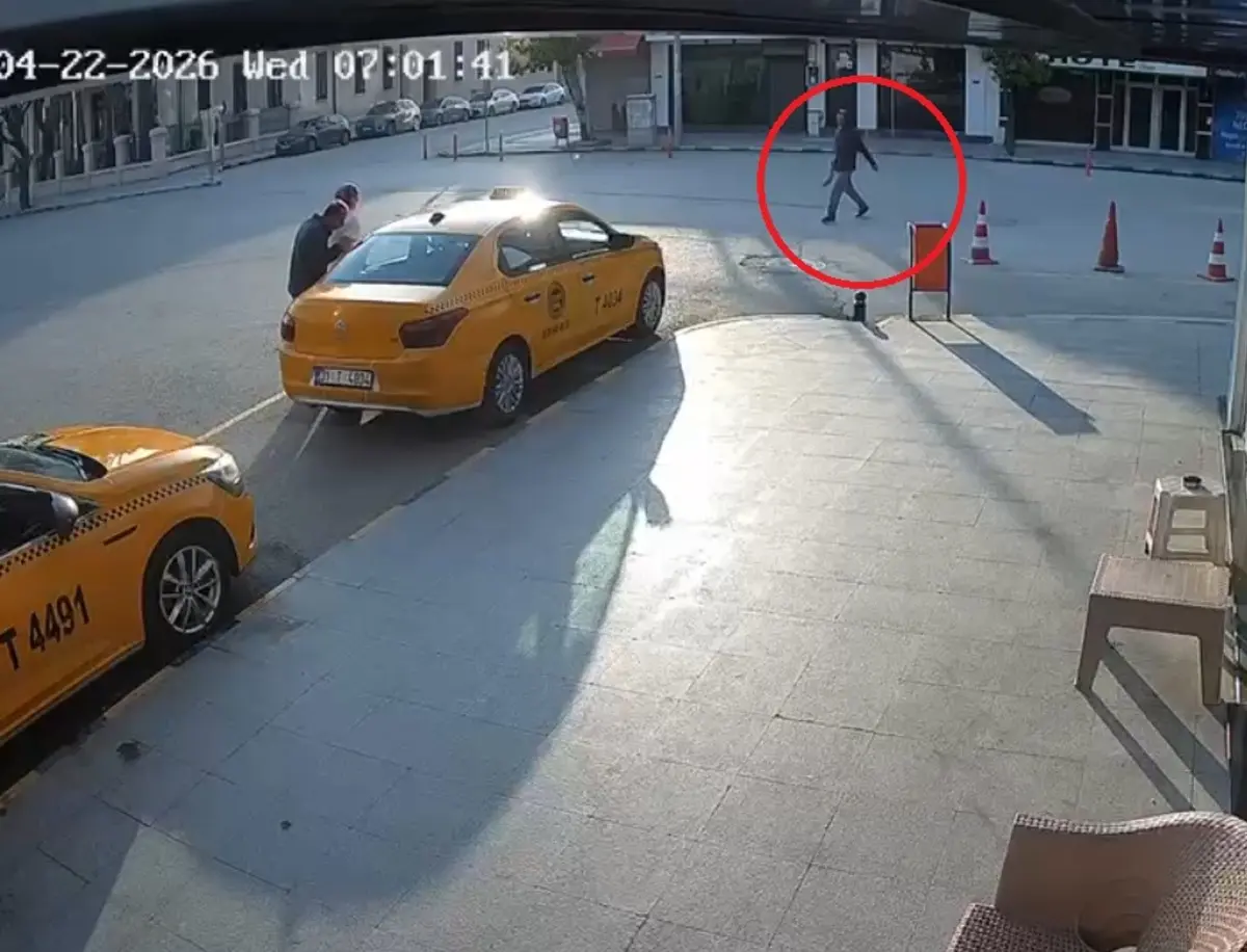 Cezaevinden çıktı! Şehirde satırla saldıra saldıra ilerledi 4