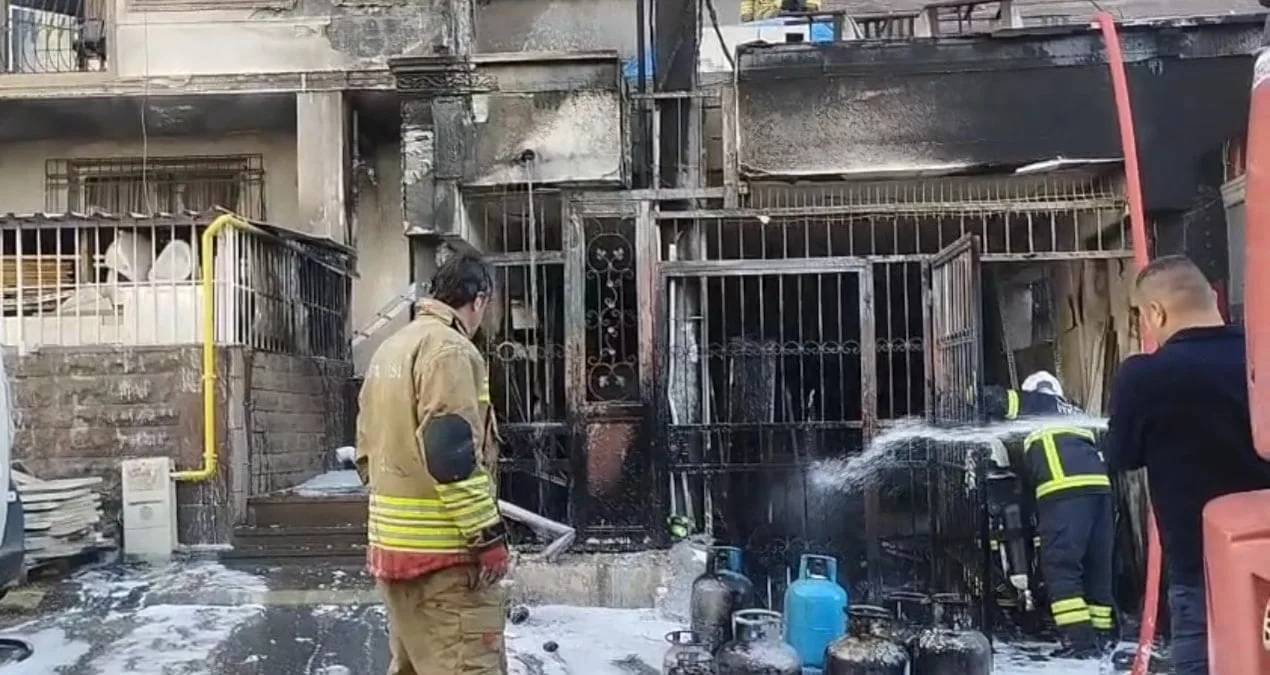 İskenderun’da Yangın: Apartman Kullanılamaz Hale Geldi!
