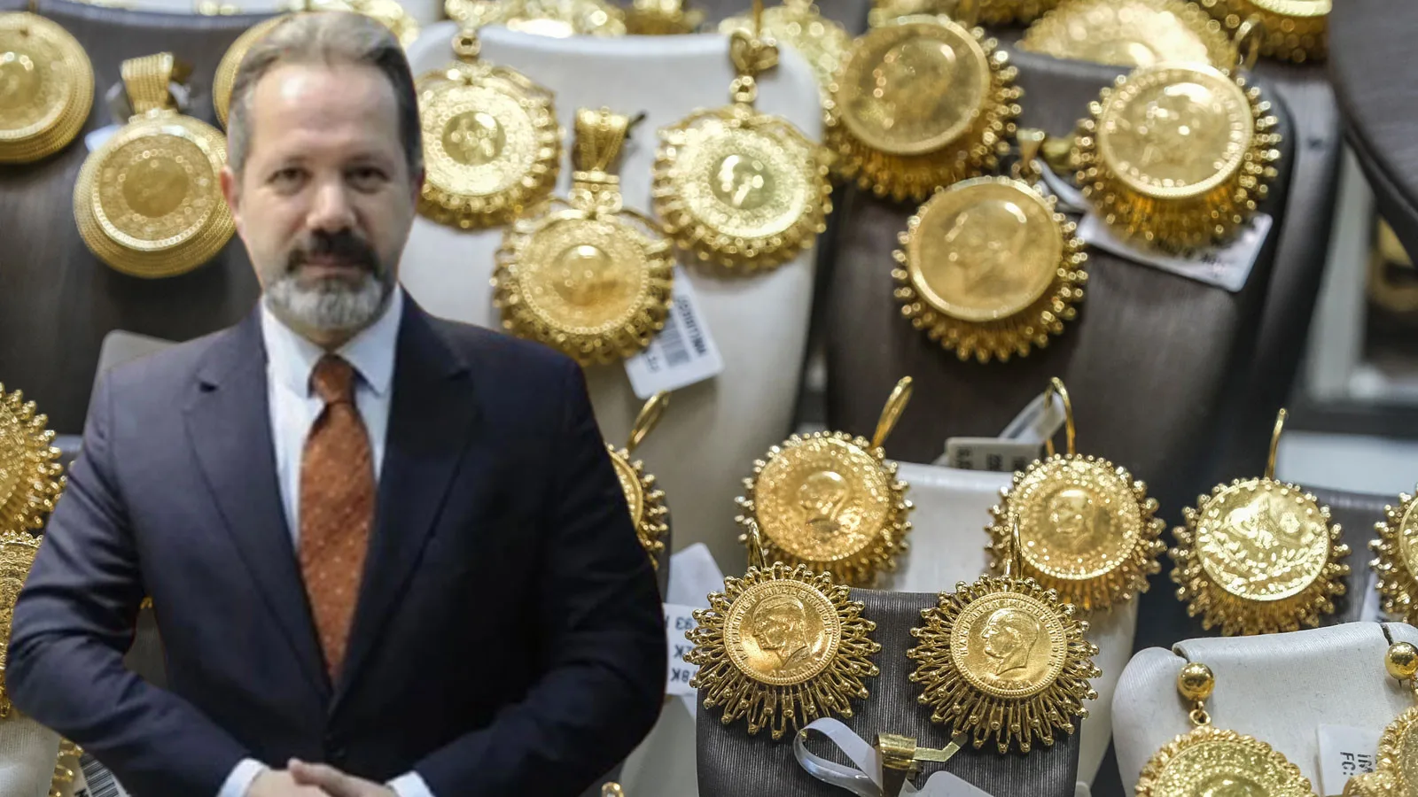 İslam Memiş’ten Altın Yatırımcılarına Sabır Tavsiyesi