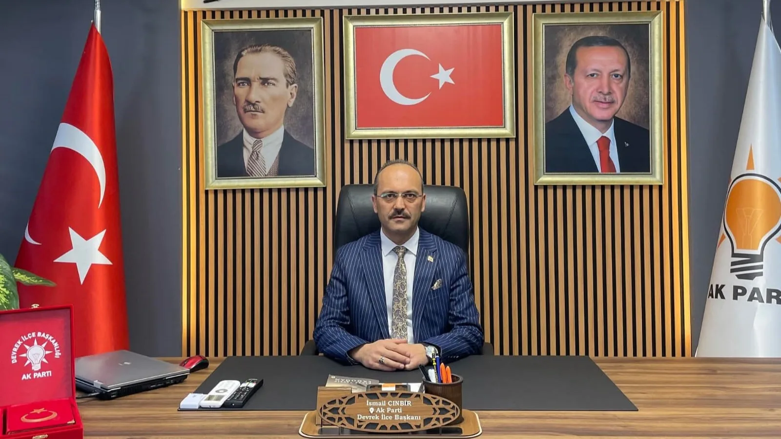 İsmail Cinbir, AK Parti Devrek İlçe Başkanlığından Ayrıldı