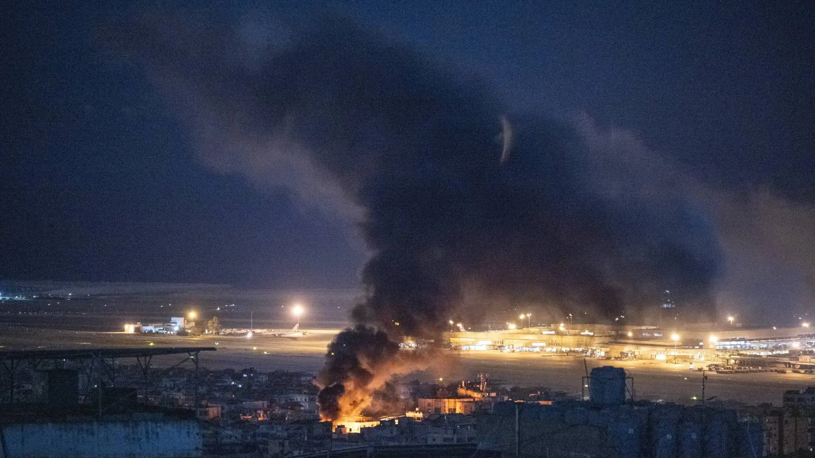 İsrail’in Lübnan’a Hava Saldırısında İki Ölü