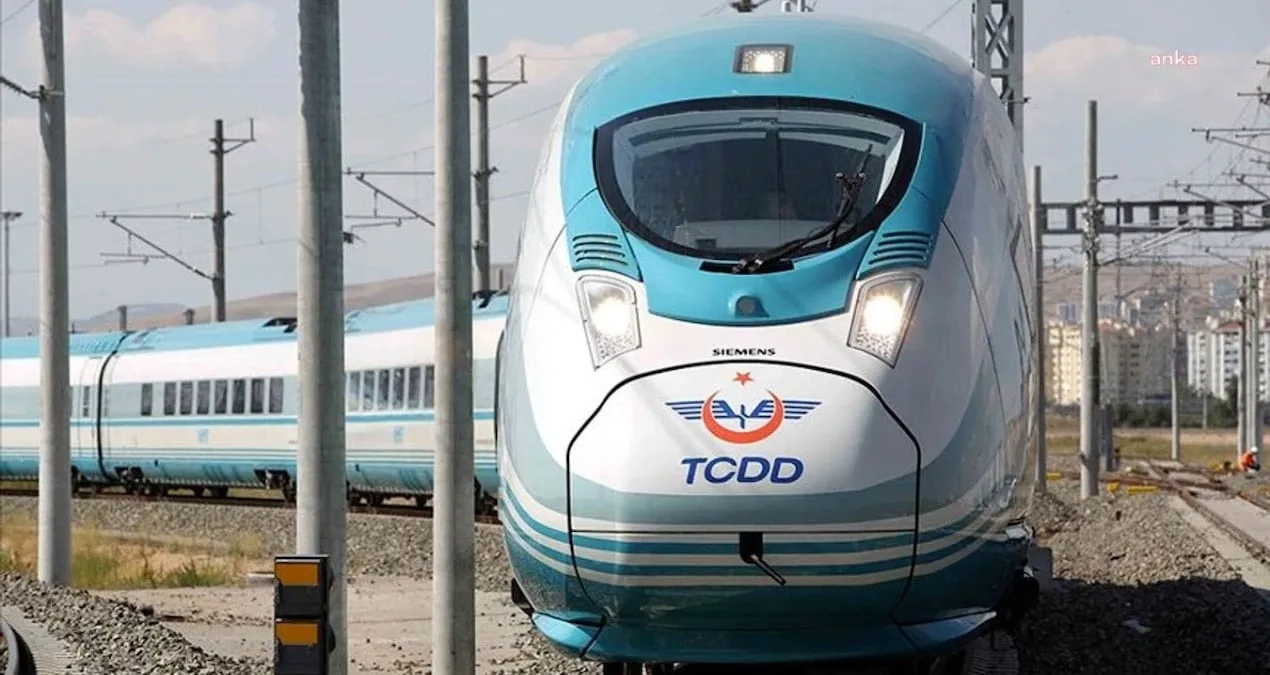 İstanbul-Ankara Hızlı Treni Kocaeli’nde Durdu!