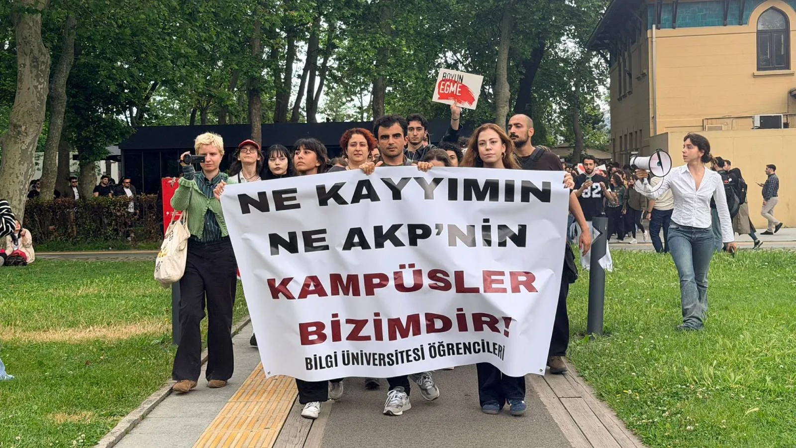 İstanbul Bilgi Üniversitesi’nin Faaliyet İzni Kaldırıldı