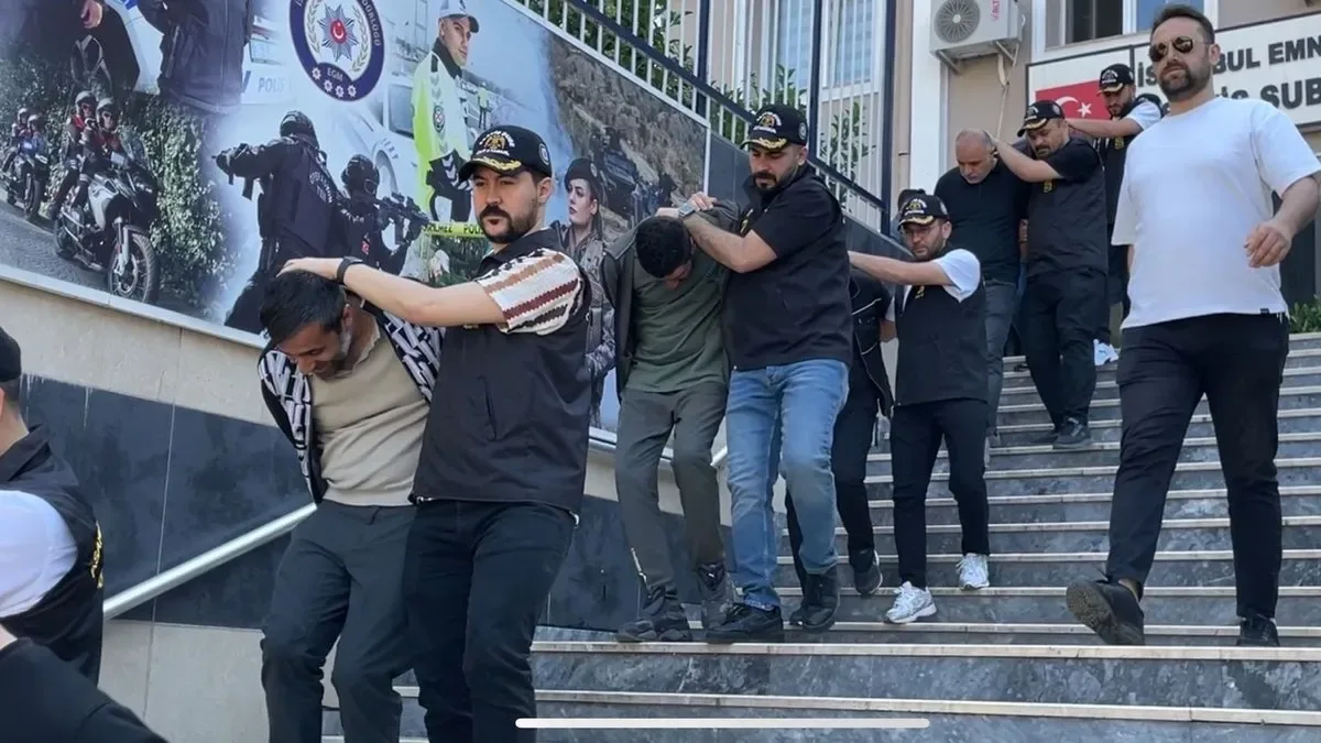 İstanbul’da 1.5 Milyar Liralık Dolandırıcılık Çetesi
