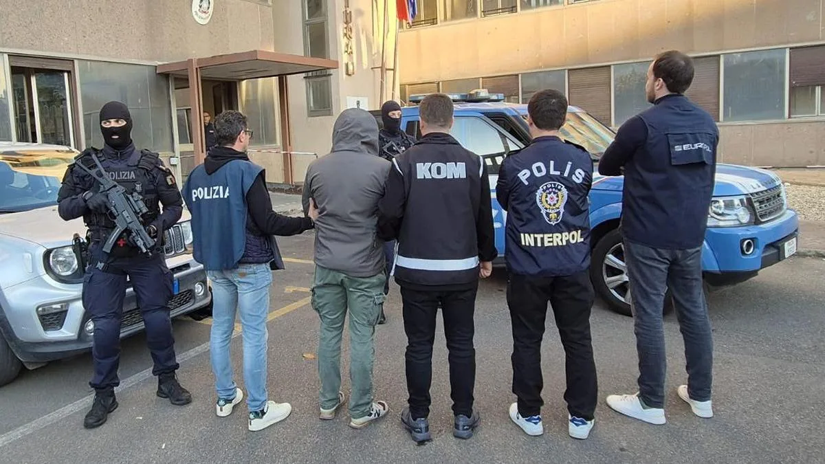 İstanbul’da 113 Adrese Dev Operasyon Düzenlendi!