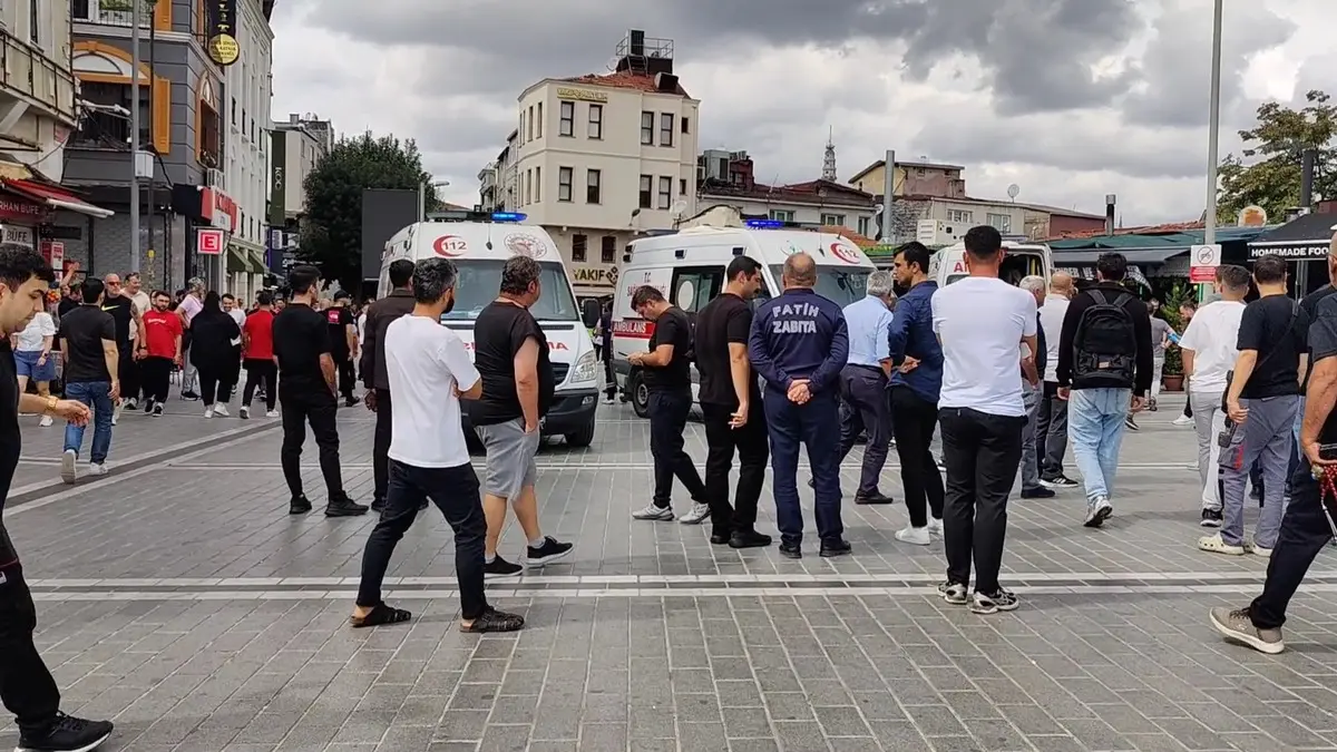 Döviz bürosu kan gölüne döndü! 2 ölü, 2 yaralı var 4