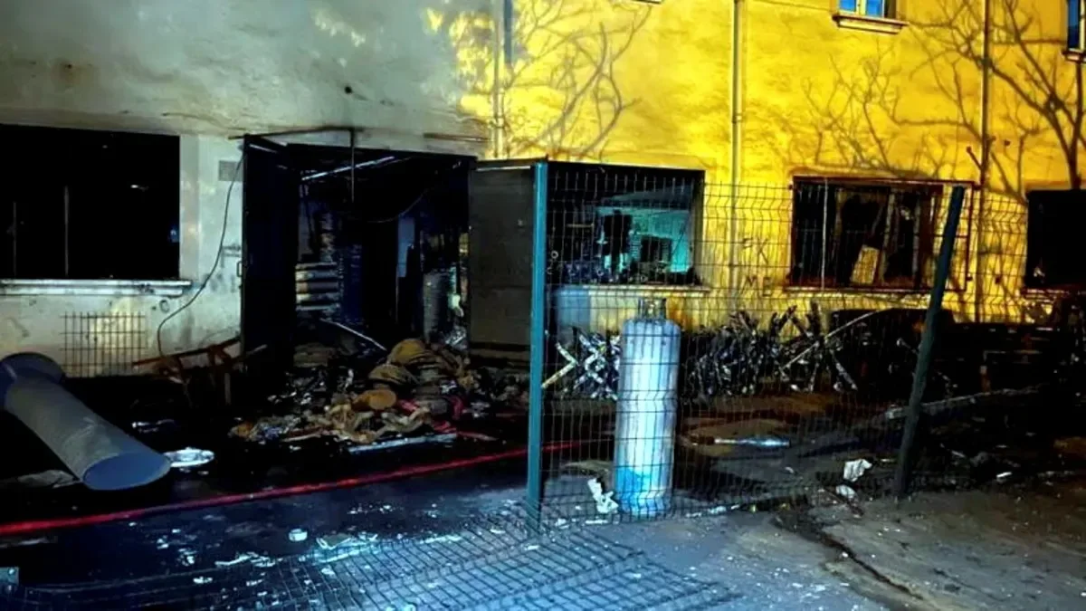 İstanbul’da Fabrikada Patlama: 3 Yaralı!