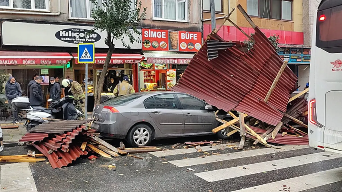 İstanbul’da Fırtına: Rüzgar 105 km/s’ye Ulaştı!