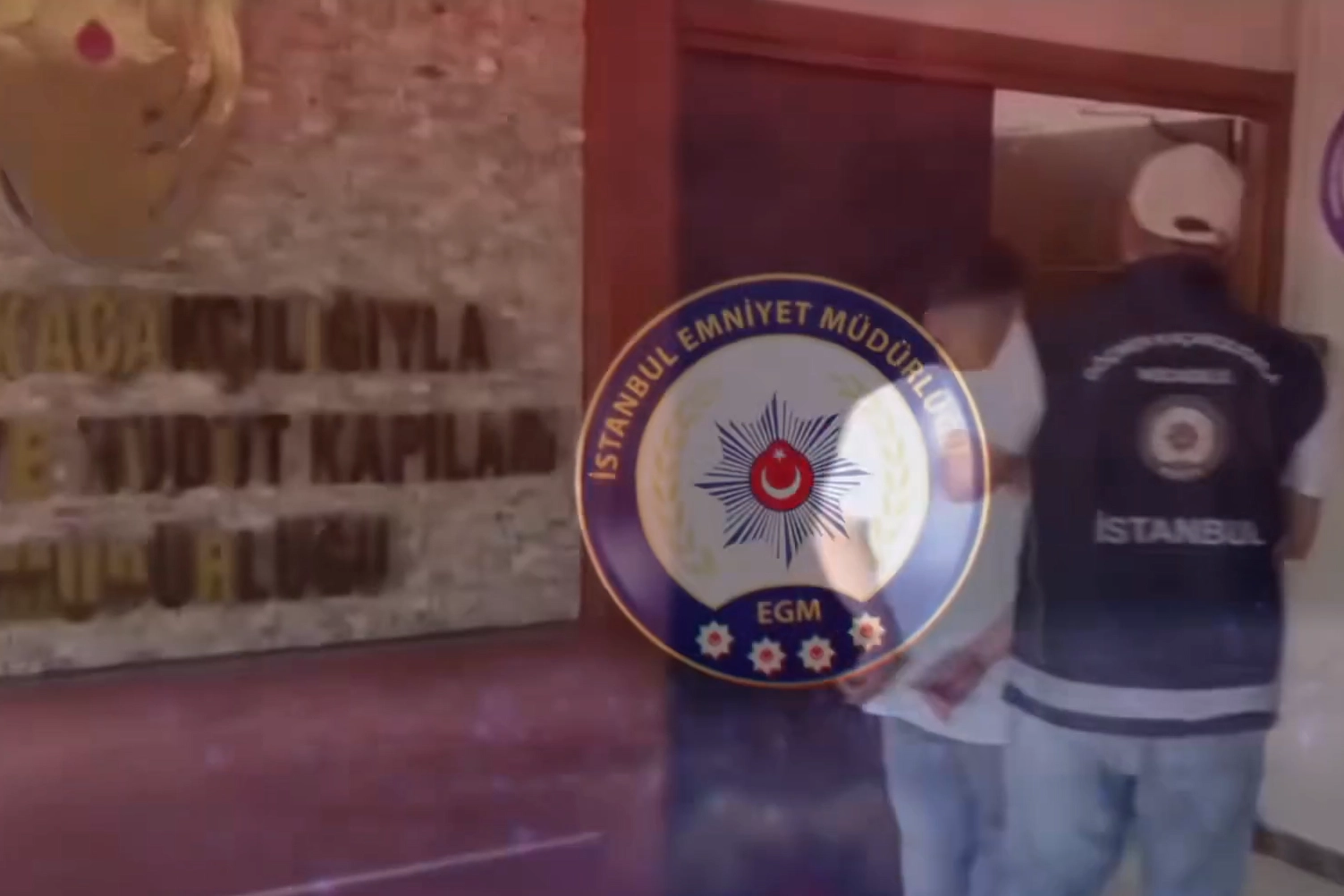 İstanbul’da Göçmen Kaçakçılığı Operasyonu: 64 Gözaltı