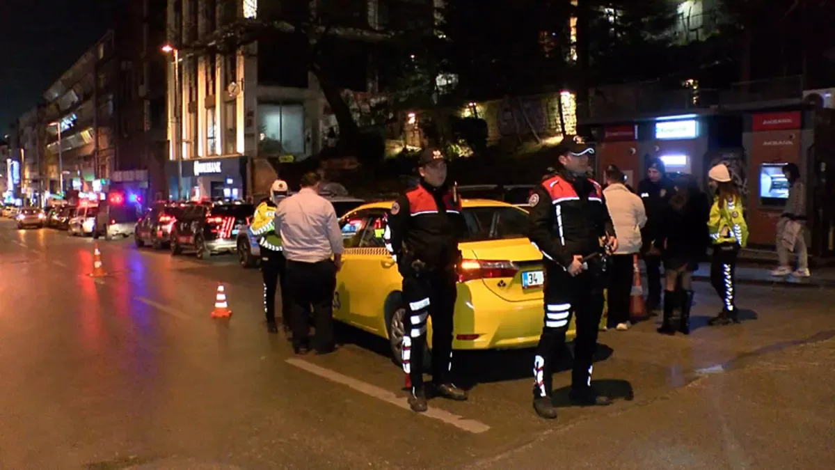 İstanbul’da ‘Huzur’ Denetimi: Araçlar Kontrolden Geçti!