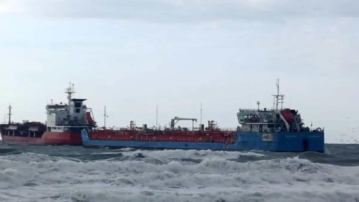 İstanbul’da İki Tanker Arasında Kurtarma Çalışması!
