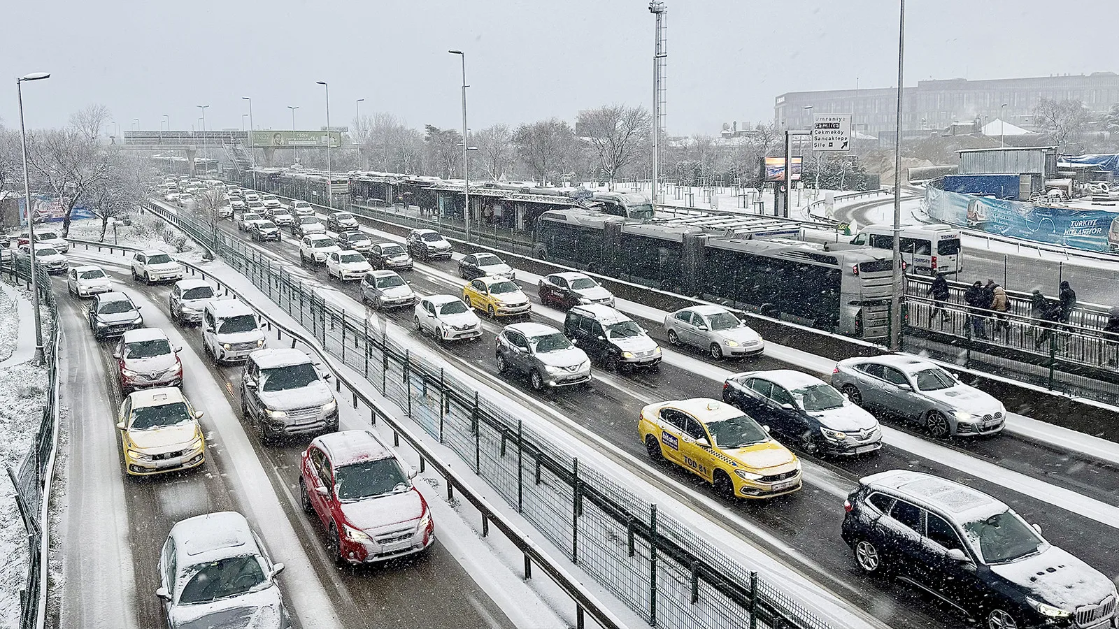 İstanbul’da Kar Yağışı: Valilikten Uyarı Geldi!