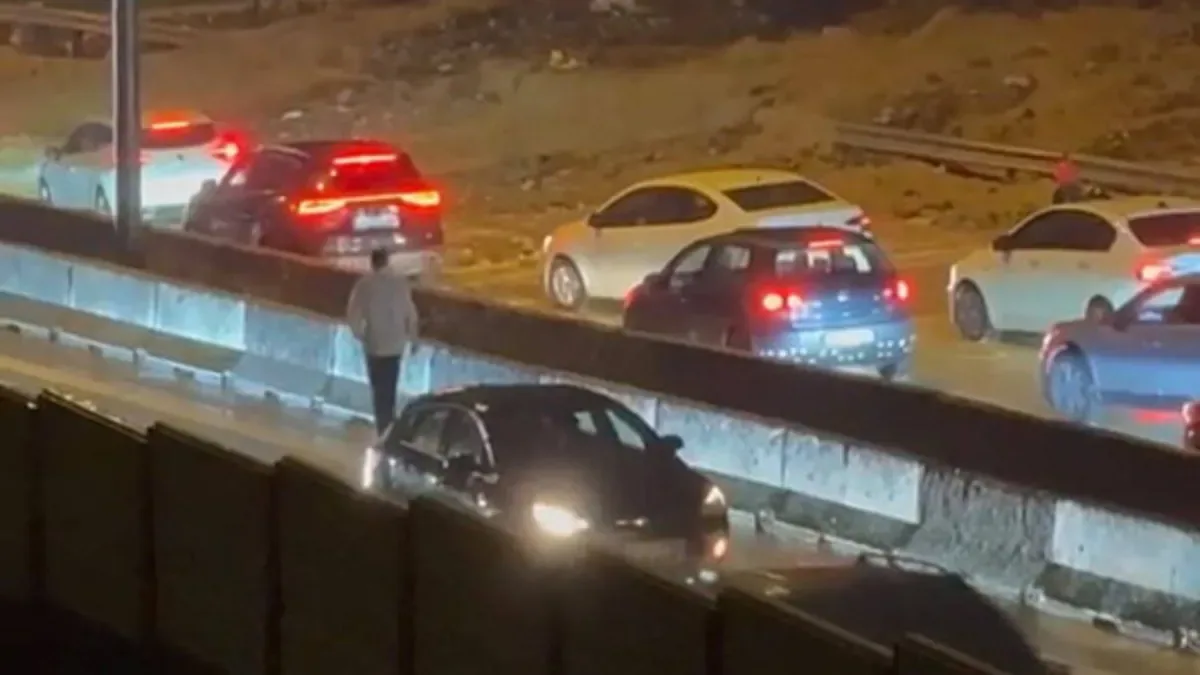 İstanbul’da Sağanak: Kartal’da Trafik Çilesi!