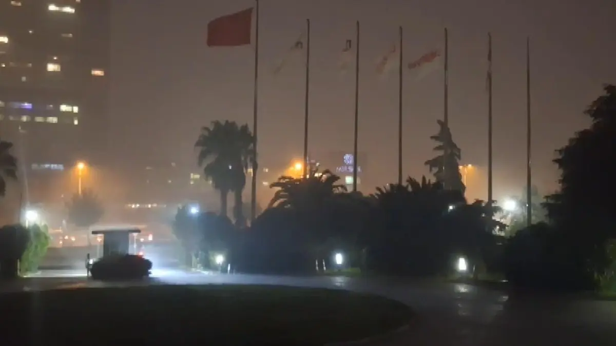 İstanbul sağanağa teslim! Yollar göle döndü: Bir kadın sulara böyle kapıldı... 5