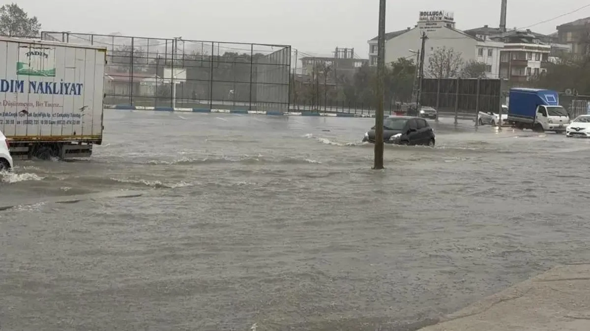 İstanbul’da Sel Felaketi: 4 Can Kaybı!
