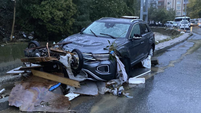 İstanbul'da dün gece kabus yaşandı! Bilanço gün ağarınca ortaya çıktı