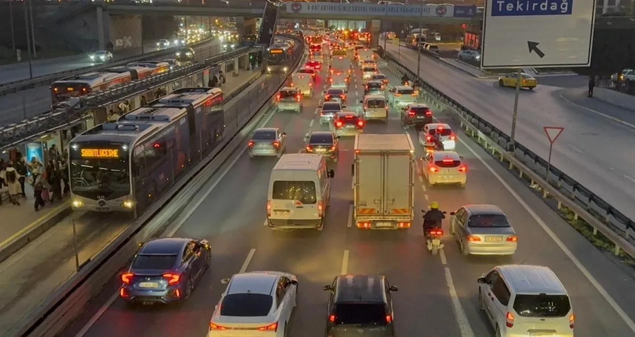 İstanbul’da Trafik Düzenlemesi: Kapanacak Yollar!