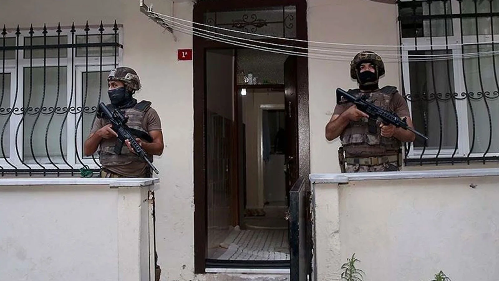 İstanbul’da Uyuşturucu Operasyonu: 9 Gözaltı!