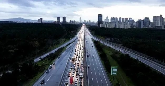 İstanbul’da Yağmur ve Trafik Felaketi!
