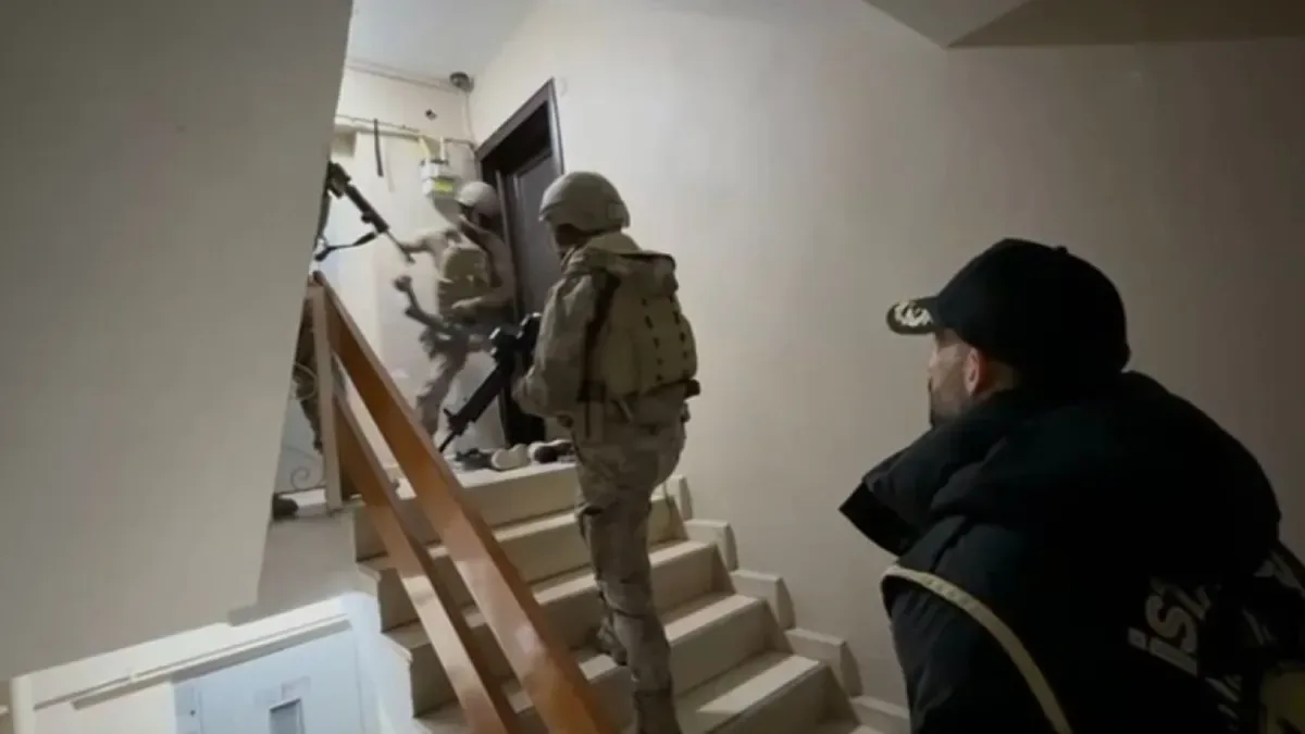İstanbul’da Yeni Nesil Çete Operasyonu: 8 Gözaltı!