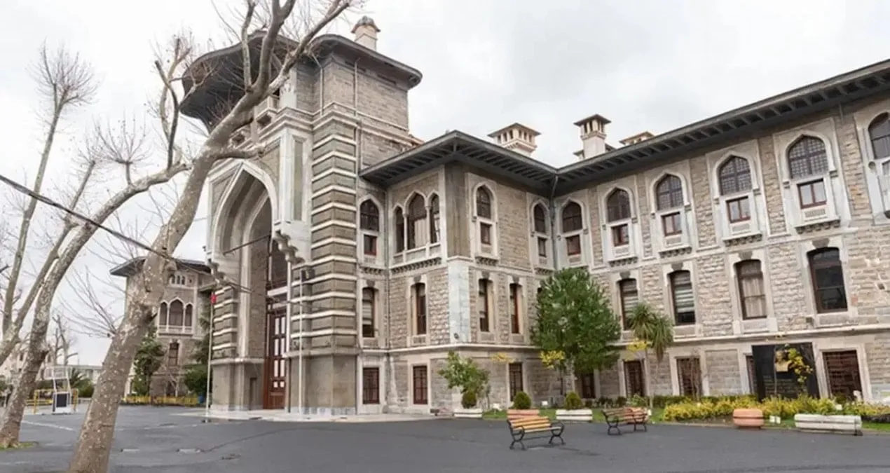 İstanbul Erkek Lisesi’nde Taciz İddiaları Şok Etmişti!