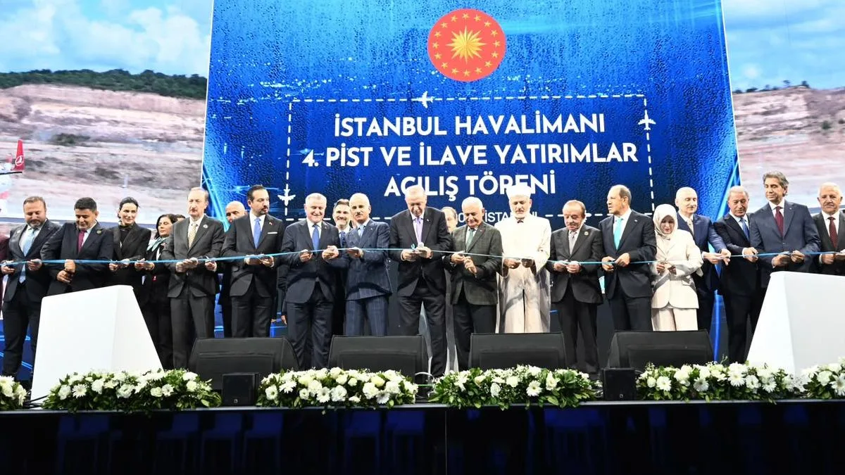 İstanbul Havalimanı’nın 4. Pisti Hizmete Açıldı!
