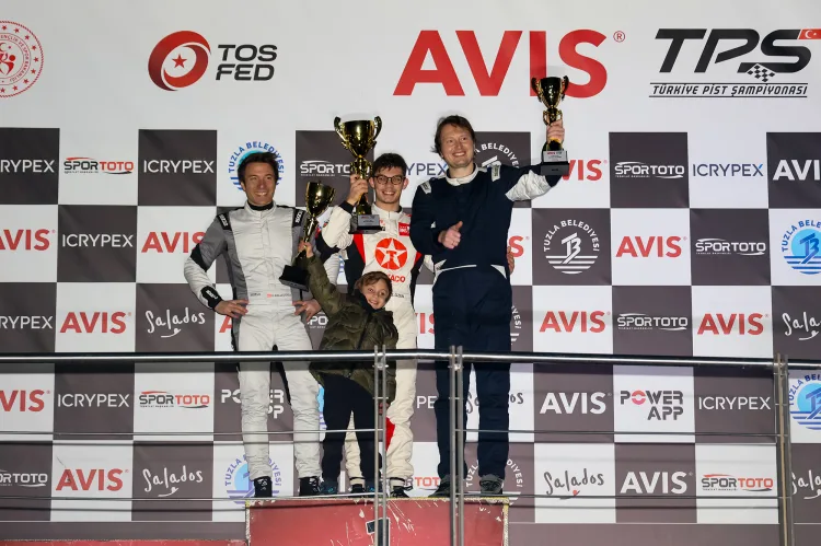 Maxi Podium