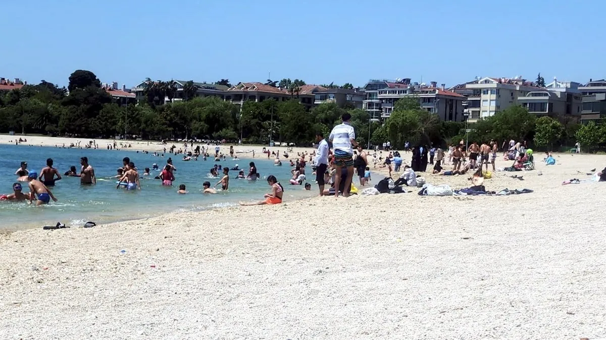 İstanbullular Bayramda Orman ve Plaj Keyfi Yaşadı
