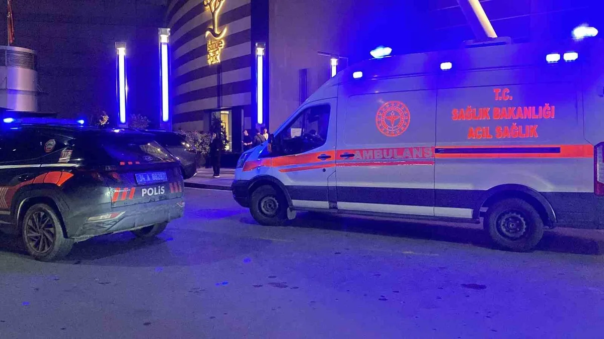 İstinyePark’ta Gergin Protesto: İsrail Askeri Kadın Dışarı Çıkarıldı
