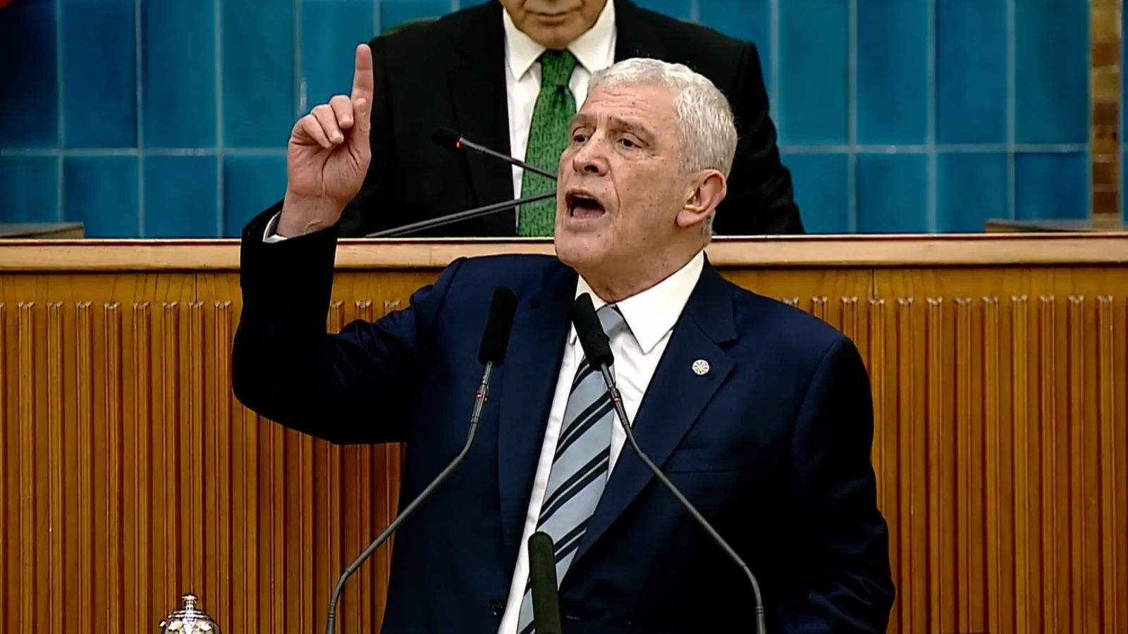 İyi Parti’de İstifa Krizi: Dervişoğlu’ndan Sert Cevap!