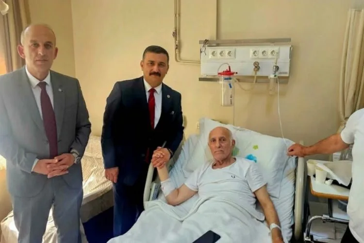 İYİ Parti Milletvekili Hastanede Bayram Ziyareti