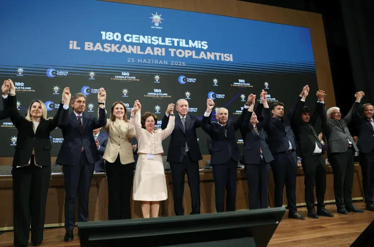İYİ Parti ve CHP’li Başkanlar AK Parti’ye Katıldı!
