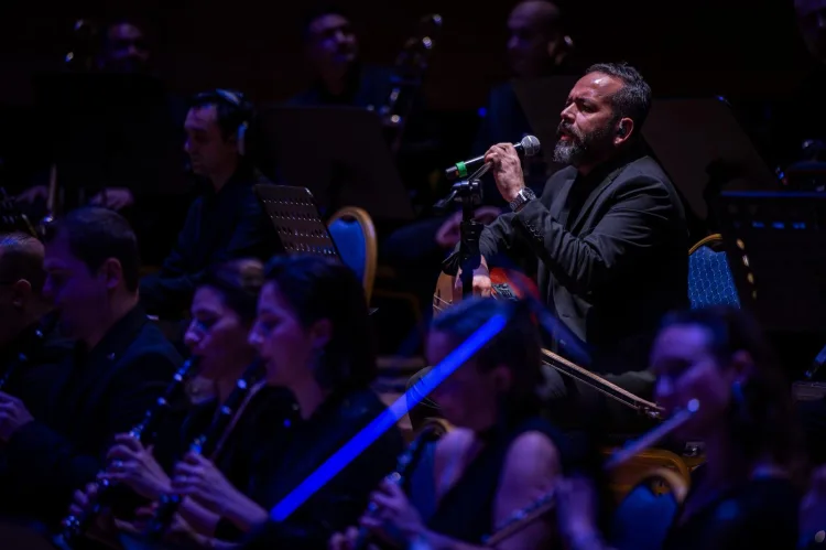 İzmir, Akbayram ve Konak’ı Unutulmaz Konserle Andı