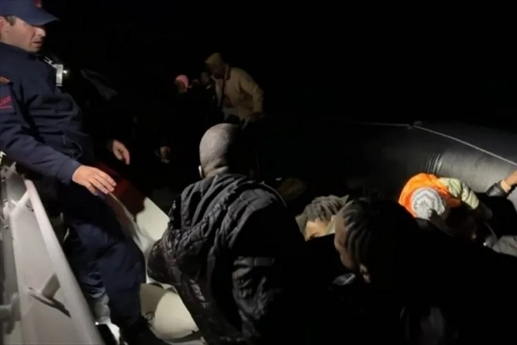 İzmir’de 36 Düzensiz Göçmen Kurtarıldı!