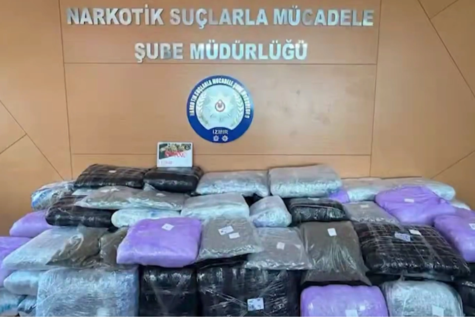 İzmir’de 371 kg Uyuşturucu Operasyonu Yapıldı!