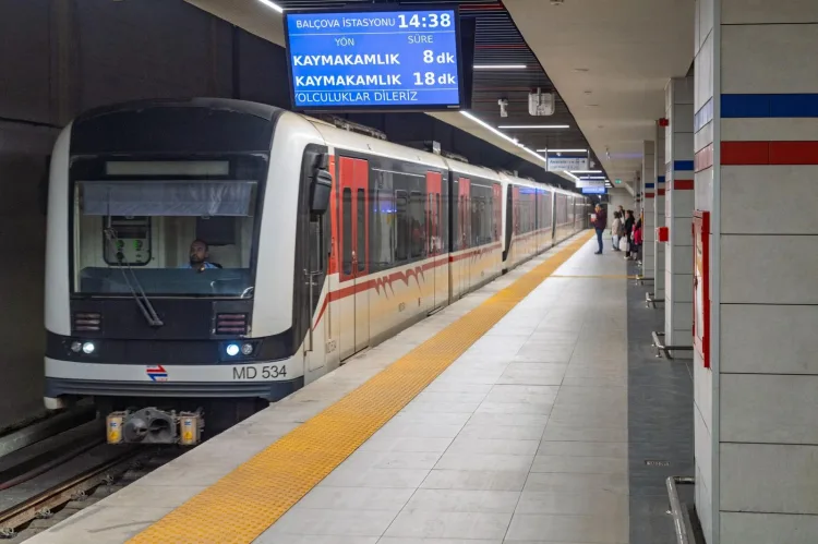 İzmir’de 90 Dakika Ücretsiz Aktarma Dönemi!