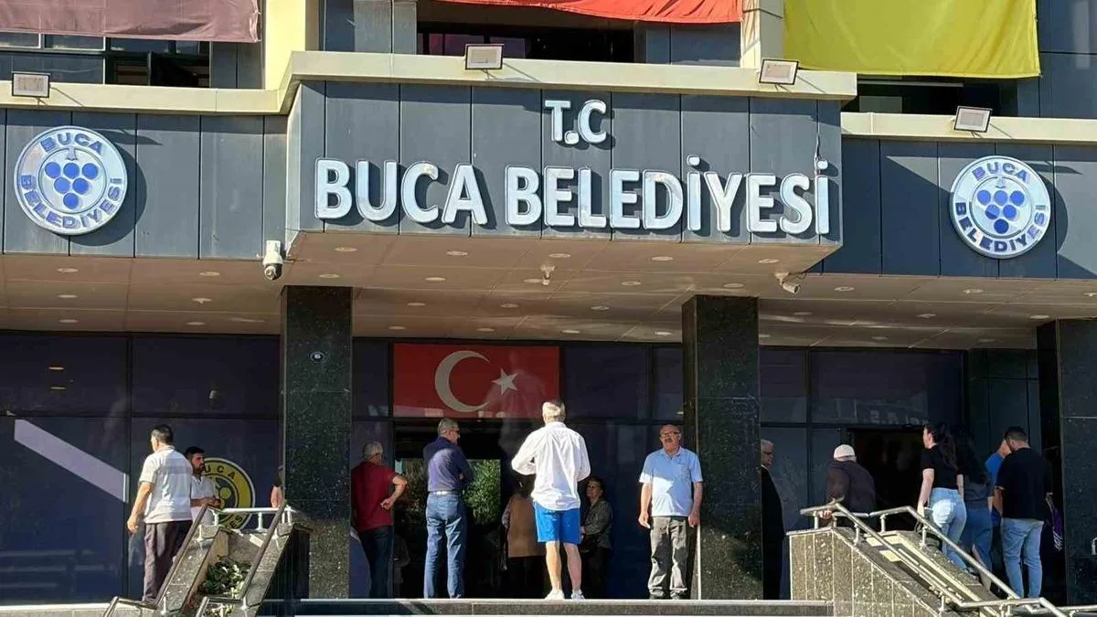 İzmir’de Buca Belediyesi’ne Rüşvet Operasyonu!