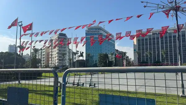 İzmir’de ‘Cemil Tugay’ Ablukası Gündemde!