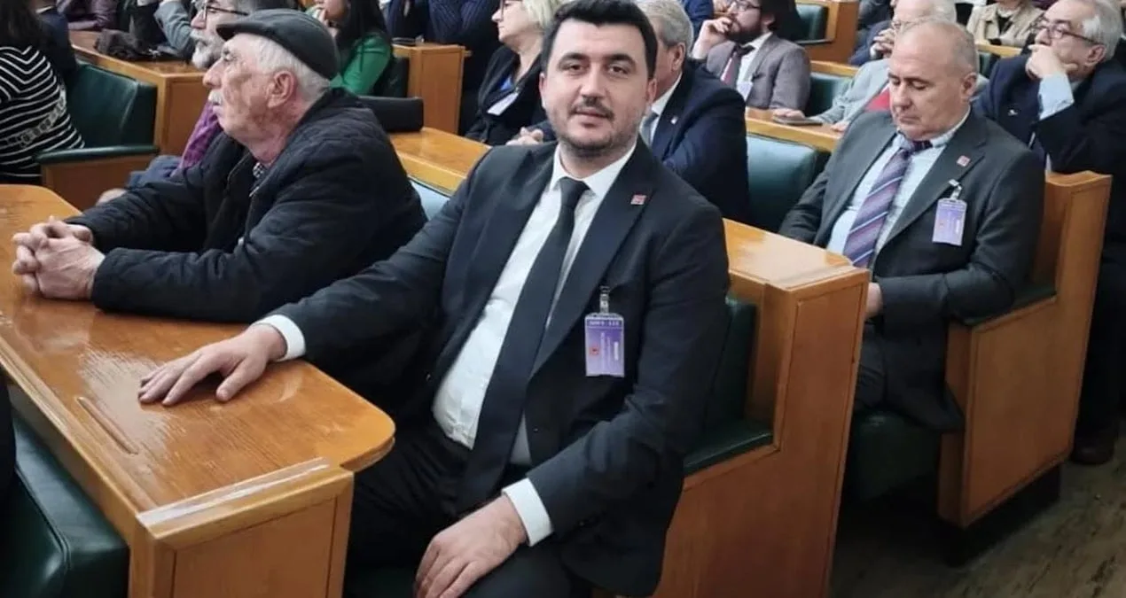 İzmir’de CHP Başkanı Darp Edildi, Bıçaklandı!