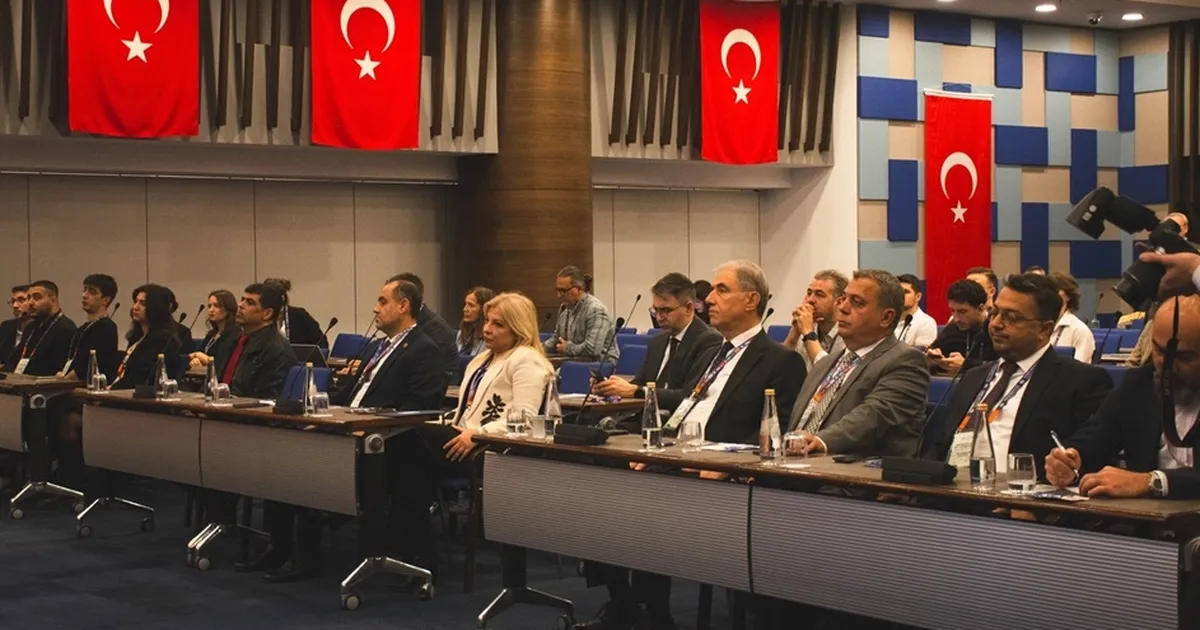 İzmir’de Deri Sektörü İçin Yenilikçi Çözümler Toplandı