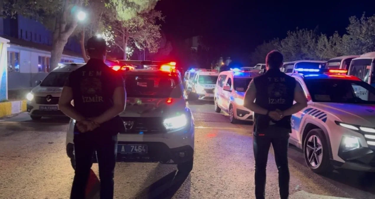 İzmir’de Dolandırıcılık Operasyonu: 44 Gözaltı!