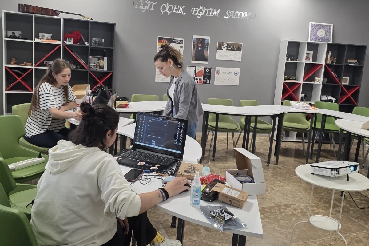 İzmir’de Gençler İçin Ücretsiz Arduino Atölyesi!