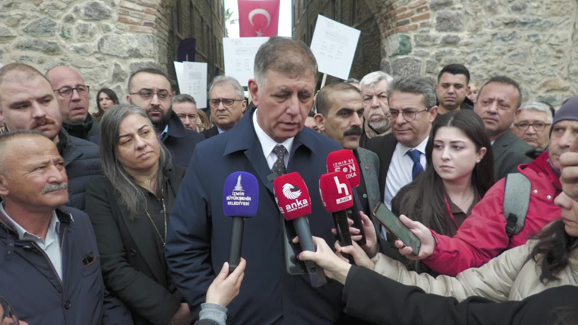 İzmir’de Hukuksuz Tahliye Kararına Nöbet Başlatıldı