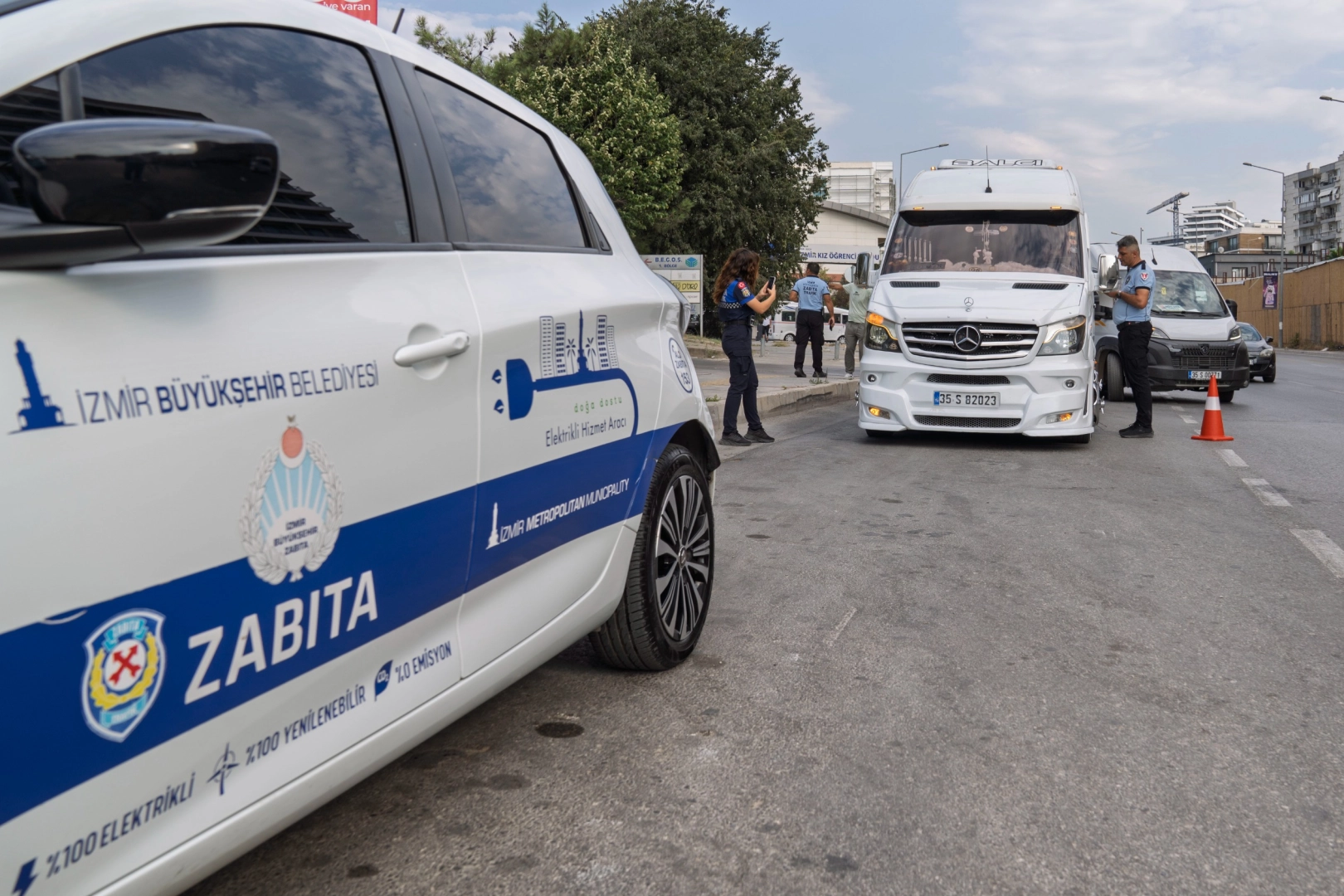 İzmir’de İşçi Servislerine Sıkı Denetim Uygulaması